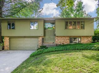 119 Potomac Dr, Iowa City, IA 52245
