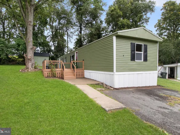 4 Pine St, York, PA 17406