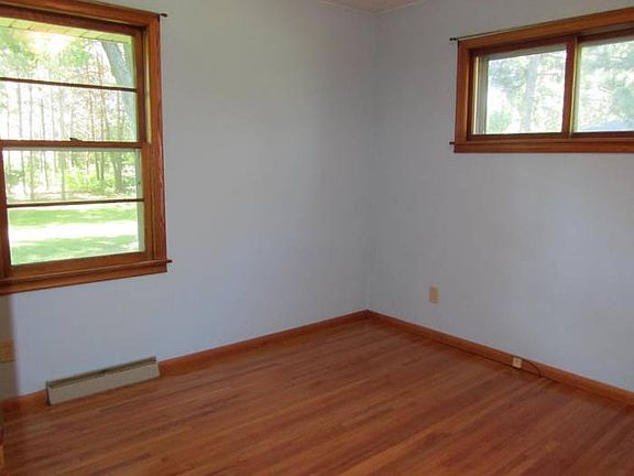 Hardwood Floors in Bedroo