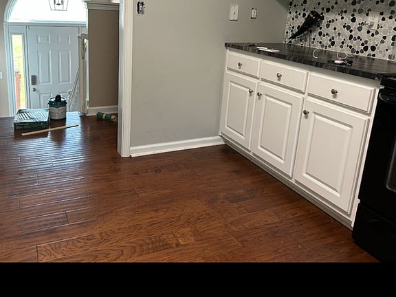 4th image of 114 Platte St