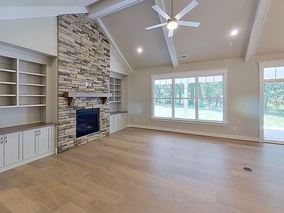 7th image of this home