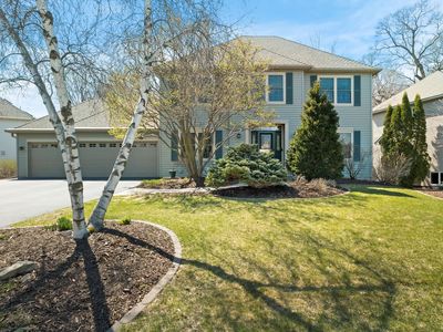 727 Lake Susan Hills Dr, Chanhassen, MN, 55317