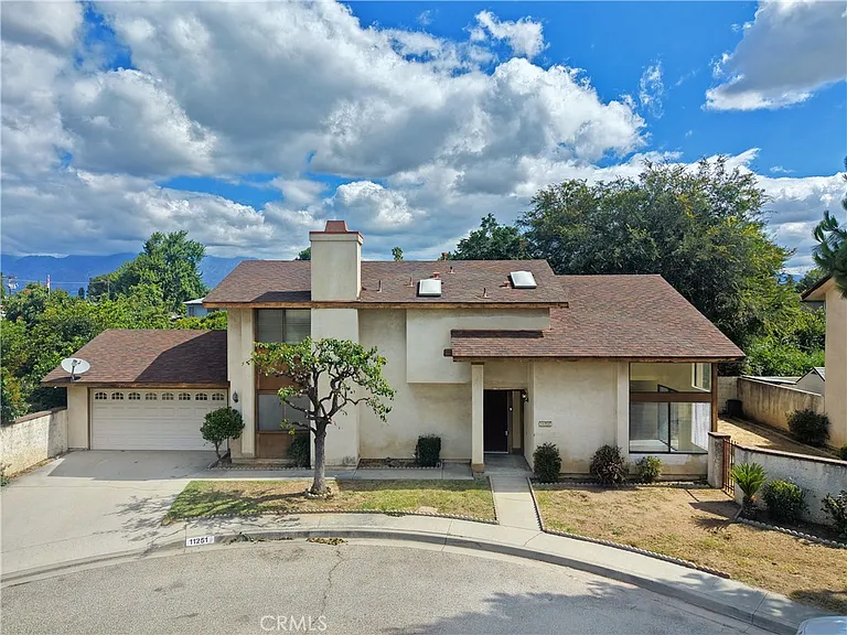 11251 Frankmont Ct — Photo 2