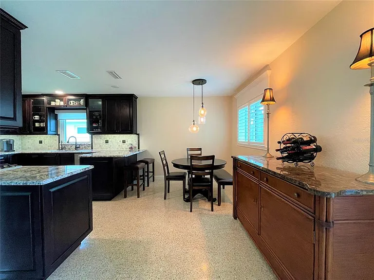 17045 Dolphin Dr — Photo 9