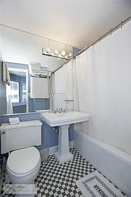 Rented by Medow Property | media 26