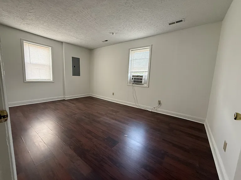 296 Main St #3 — Photo 5