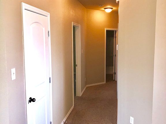2nd image of 3601 Gillespie Ln