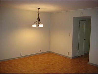 3rd image of 1000 West Ave APT 1112