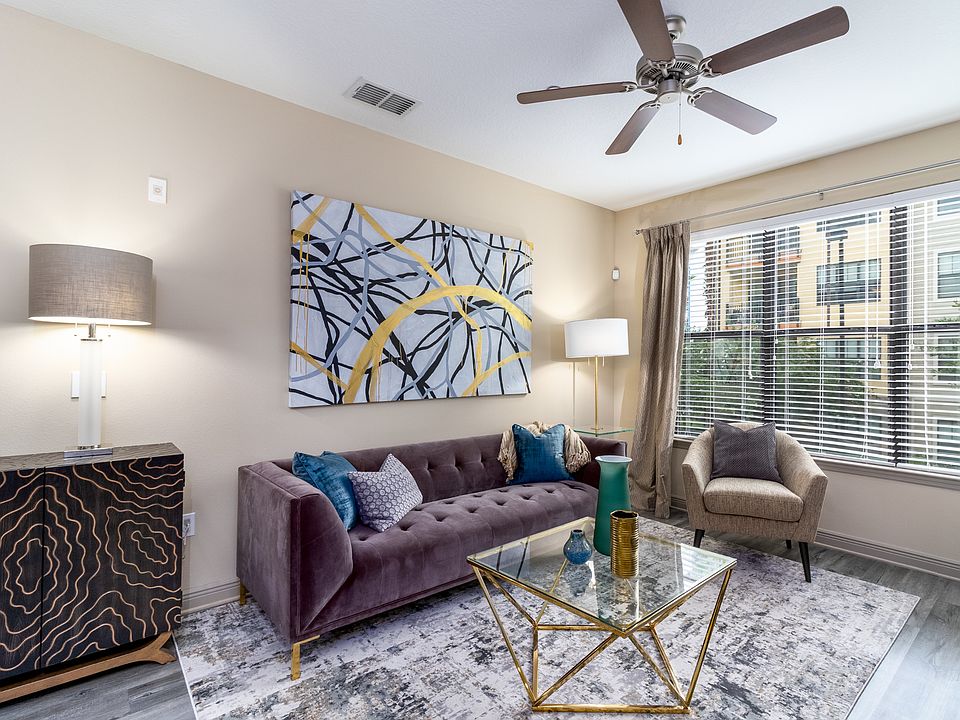 Spacious Living Room