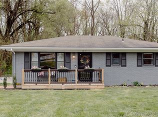 103 E Loma Vista Dr, Jeffersonville, IN 47130