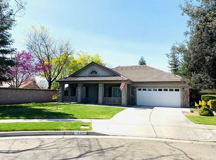651 W Packwood Ct, Visalia, CA 93277