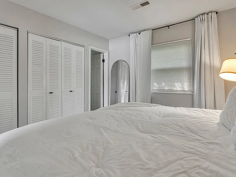 605 W Michigan St #6 — Photo 9