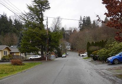 2nd image of 1819 5th St SE