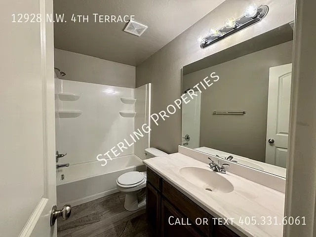 12928 NW 4th Ter — Photo 14