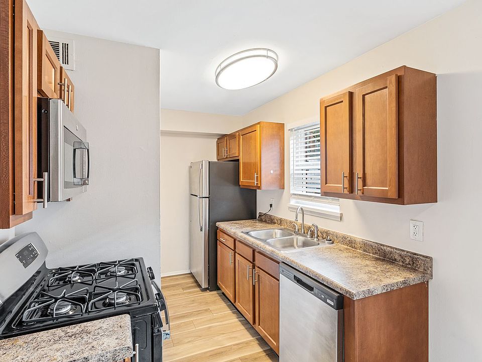 Germantown Village Apartments 630 E Kentucky St Louisville KY Zillow