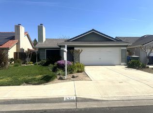 3771 Baron Ave, Clovis, CA 93612
