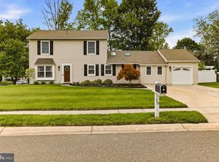 20 Grayburn Dr, Marlton, NJ 08053