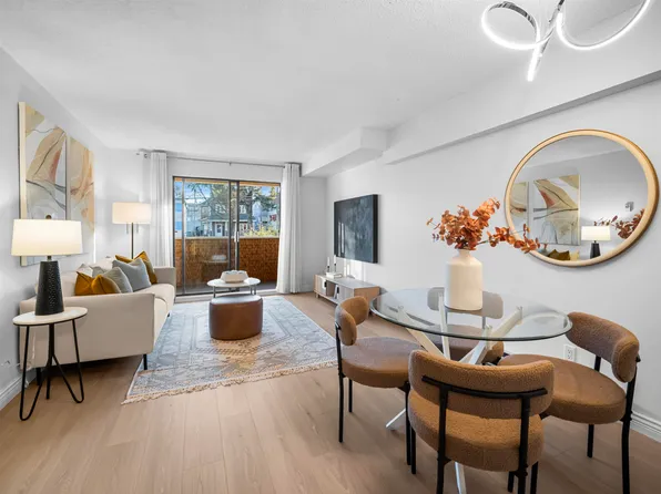 975 E Broad Way #313, Vancouver, BC V5T 1Y3