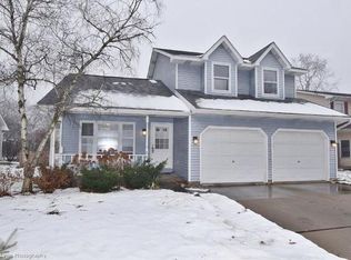860 Hearthstone Ct, Aurora, IL 60506