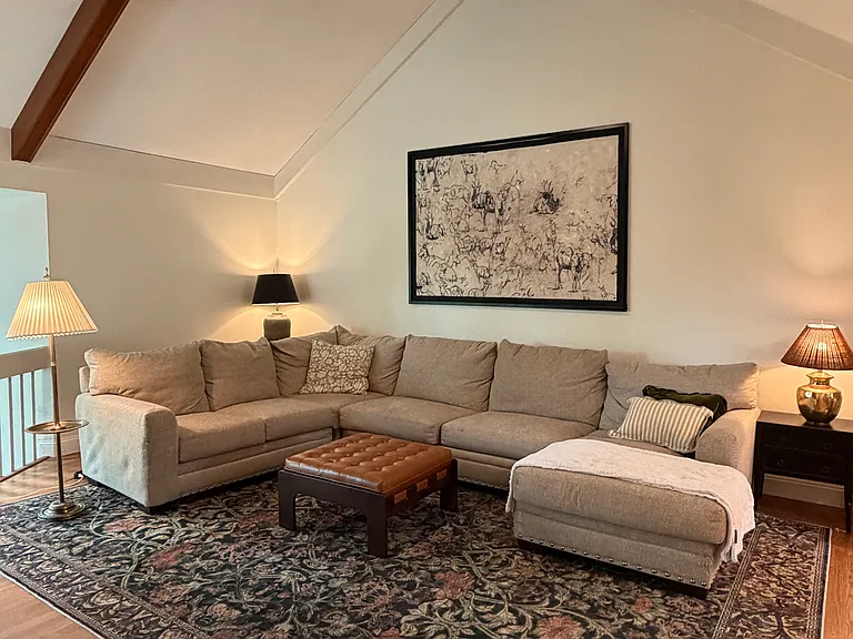 477 Hunters Hill Dr — Photo 15