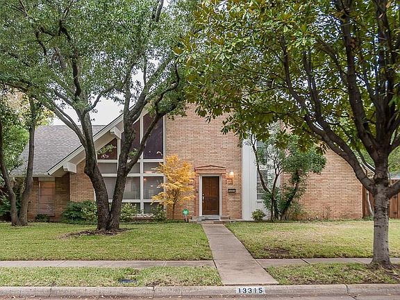 2nd image of 13315 Rolling Hills Ln