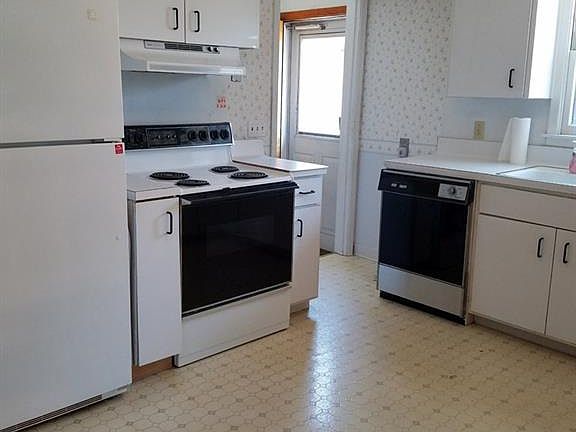 5th image of 386 Abbington Ave