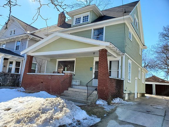 2nd image of 615 Ethel Ave SE #615