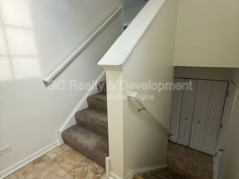 1064 Turin Dr — Photo 21