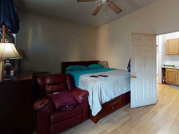 5th image of 58 W 105th St APT 5D