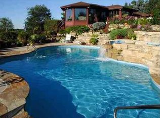 2861 Henshue Rd, Madison, WI 53711