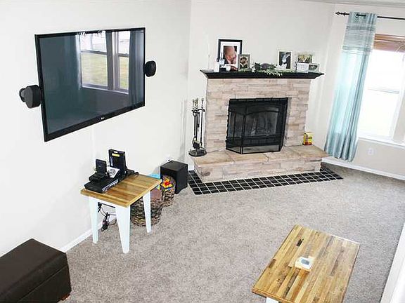 2nd image of 14684 Fawn Hollow Ln