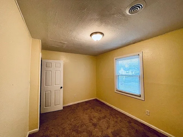 _ Step into serenity! This freshly updated bedroom boasts a cozy vibe with new paint, and ample natural light_perfect for a restful retreat. __ #BedroomBliss #CozyNook #HomeRefresh