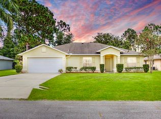 8 Palm Leaf Ln, Palm Coast, FL 32164