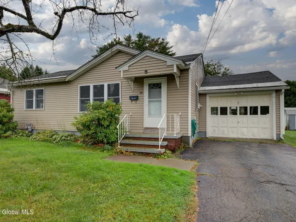 25 Lee Avenue, Gloversville, NY 12078