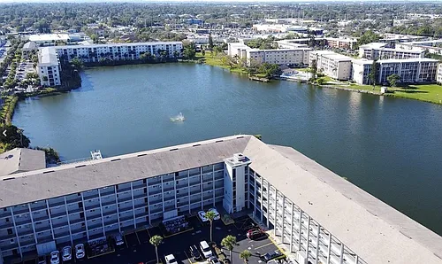 3122 Lake Bayshore Dr #218 Photo 1