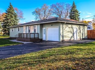 361 Cascade Pl, Rochester, NY 14609