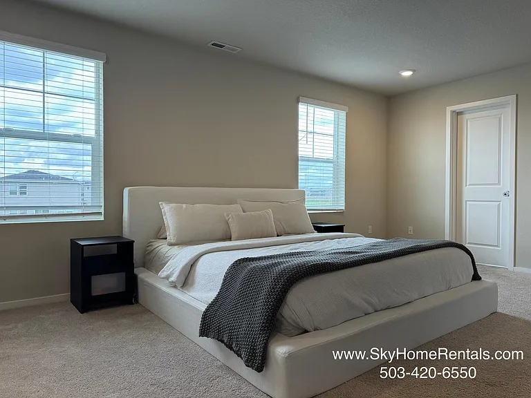 4832 Skylab Ave NE — Photo 14
