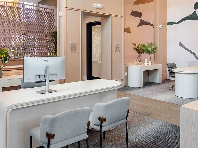 Leasing Center