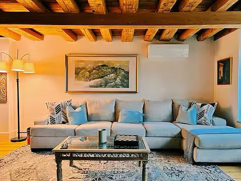 3 bed, 2094 sqft, $5,500 — Photo 2