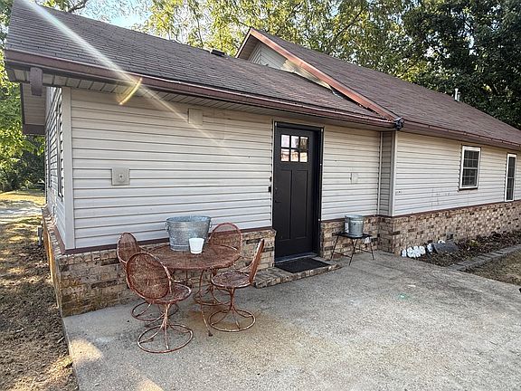 5th image of 1964 Morris Road