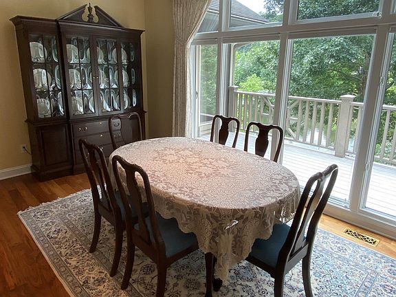 5th image of 122 Chatham Ln
