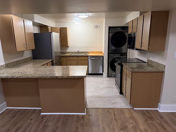 4th image of 3222 W Government Way