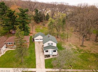 4915 Orchard Park Dr, Cleveland, OH 44134