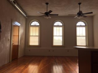 315 W Main St APT 20, Mascoutah, IL