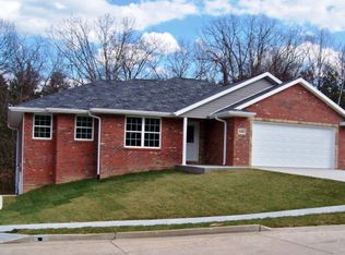 1007 Las Brisas Ct, Jefferson City, MO 65101