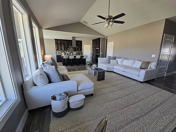 3rd image of 2644 Iron Wood Dr