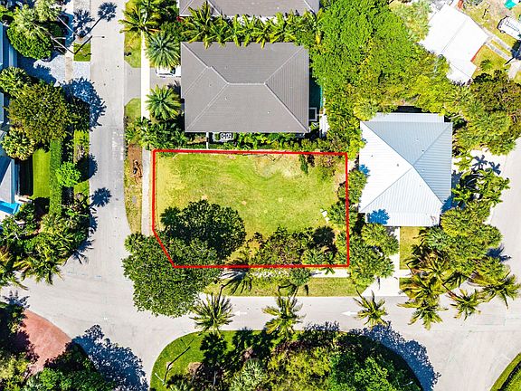 4th image of 799 Park Drive