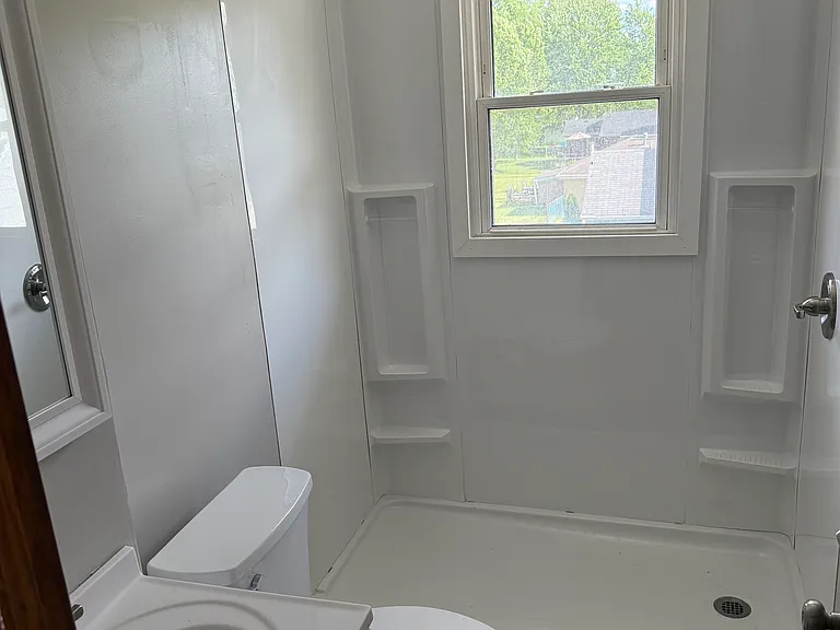 493 Broad St #493 — Photo 2