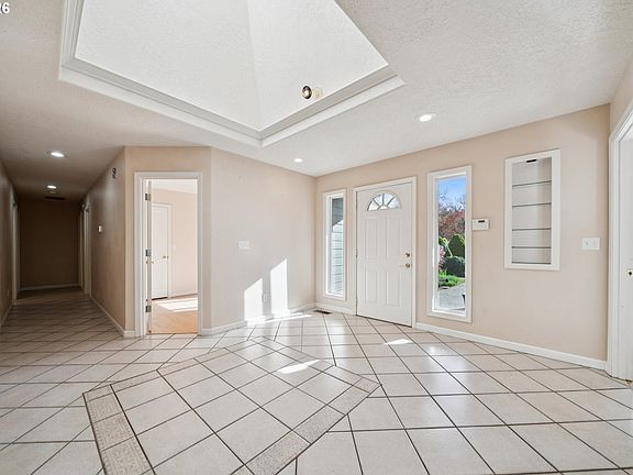 3rd image of 38101 SE Hauglum Rd