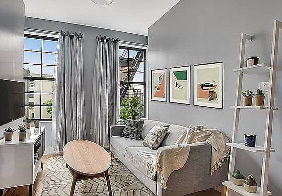 4th image of 787 Franklin Ave #3A